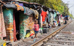 Kind in den Slums von Kalkutta