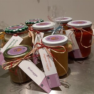 Für die Suppen im Glas, die Suppe zum Gleich-Essen und bei der Körbchensammlung wurden € 2.380,-- zu Gunsten der Aktion Familienfasttag eingenommen. 