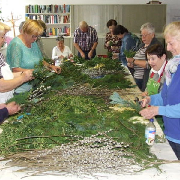 Palmbuschen binden