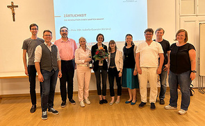Isabella Guanzini sprach über die Zärtlichkeit als revolutionäre Kraft einer sanften Macht.