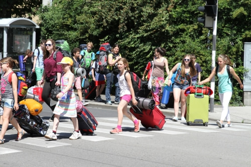 Auf dem Weg zu den Erlebniswelten. © Stefan C. Leitner