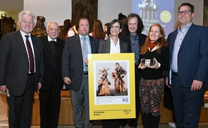 V. l.: LH a. d. Dr. Josef Pühringer, Bischof em. Dr. h. c. Maximilian Aichern, Mag. Wilhelm Remes (Österreichischer Philatelistenverein St. Gabriel), Dr. Thekla Weissengruber (Oö. Landesmuseum), Dr. Lothar Schultes (Oö. Landesmuseum), Kirsten Lubach 